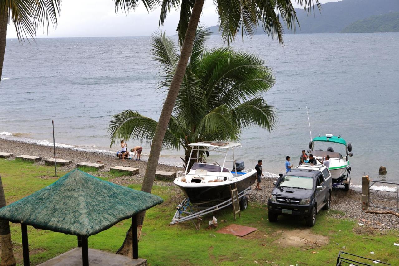Saltitude Dive & Beach Resort マビニ エクステリア 写真
