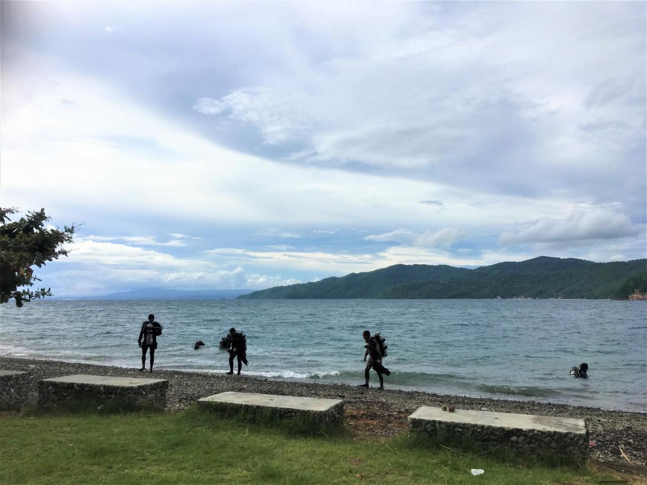 Saltitude Dive & Beach Resort マビニ エクステリア 写真