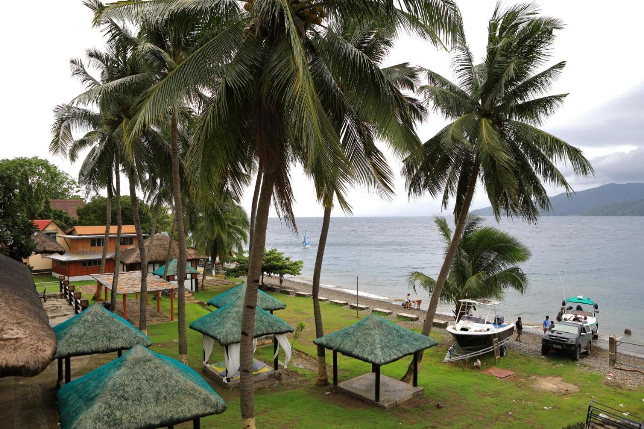 Saltitude Dive & Beach Resort マビニ エクステリア 写真