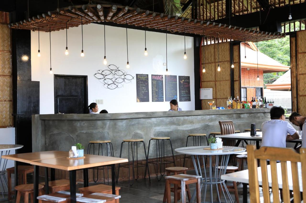 Saltitude Dive & Beach Resort マビニ エクステリア 写真